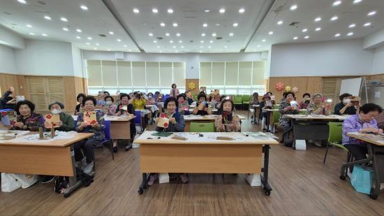 노인사회활동지원사업 참여자 문화체헝행사 실시(5. 28.) 참조 이미지