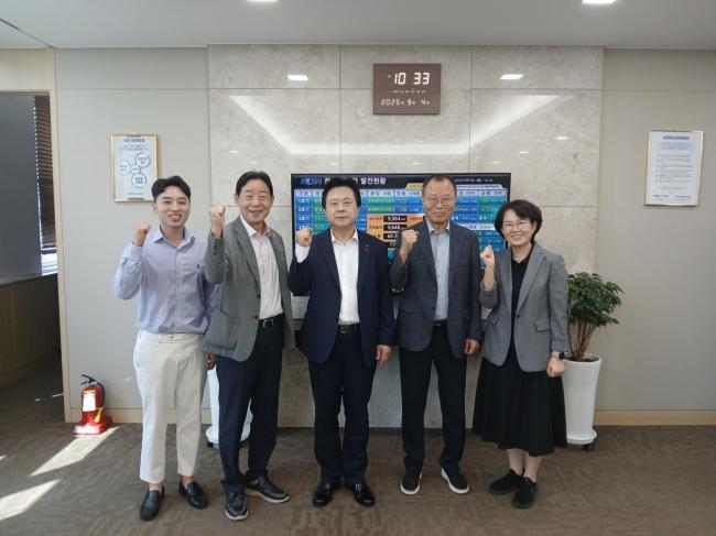 한국남동발전(주) 노인의 날 무료급식 후원금 지원 참조 이미지